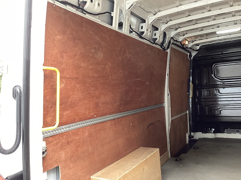 Volkswagen TDI CR35 Trendline LWB H/R A/C Euro 6 