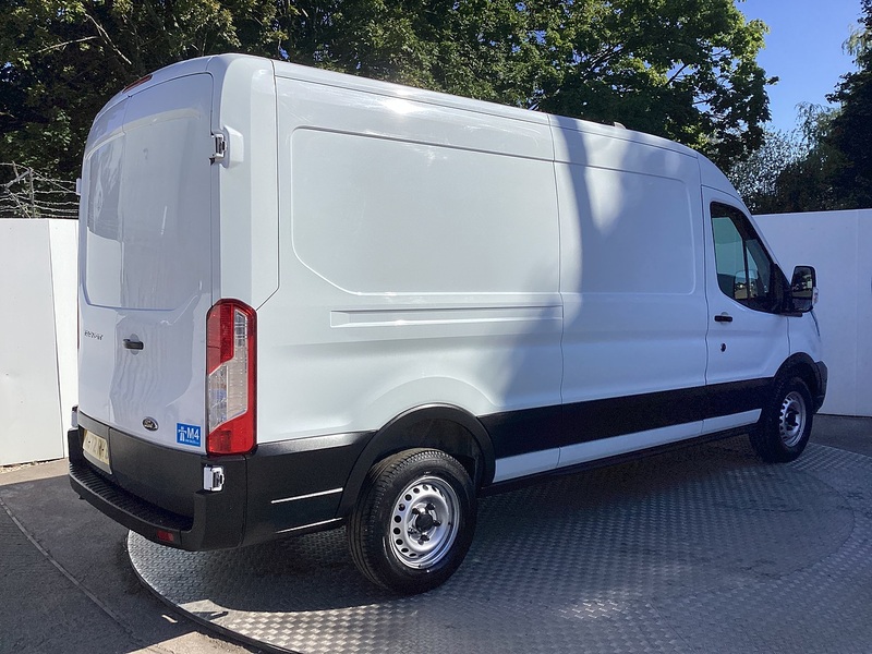 Ford 350 EcoBlue Leader LWB M/R Euro 6