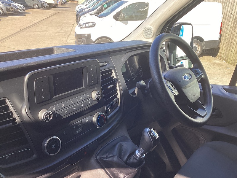 Ford 350 EcoBlue Leader LWB M/R Euro 6