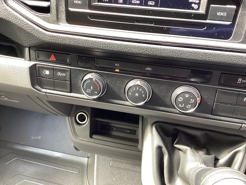 Volkswagen TDI CR35 Trendline LWB H/R A/C Euro 6