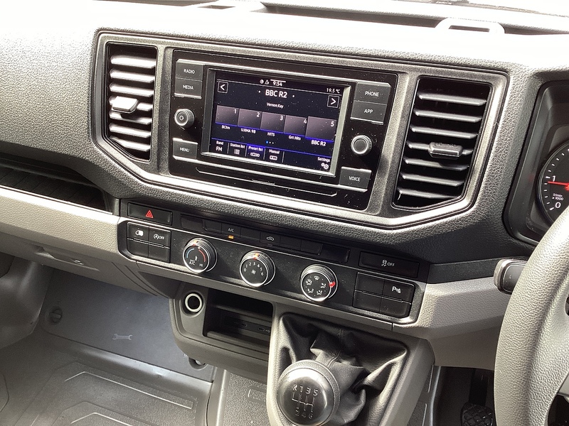 Volkswagen TDI CR35 Trendline LWB H/R A/C Euro 6