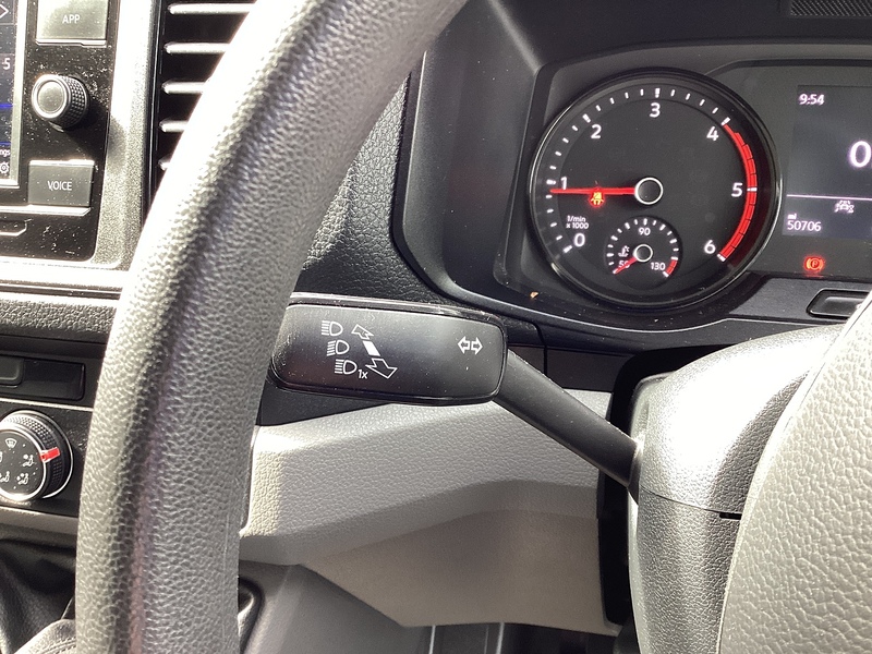 Volkswagen TDI CR35 Trendline LWB H/R A/C Euro 6