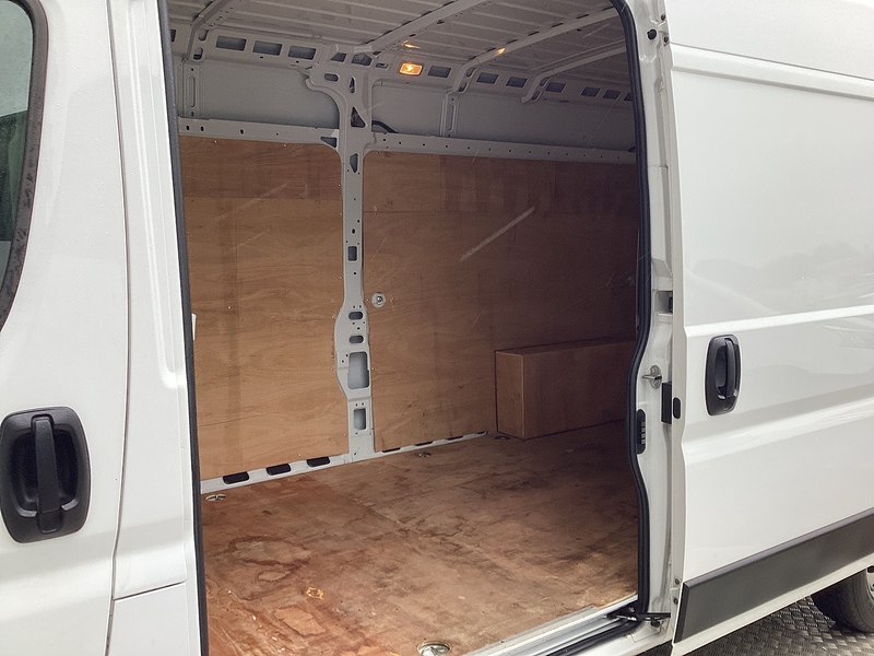 Citroen BlueHDi 35 Enterprise Edition LWB H/R A/C Euro 6 