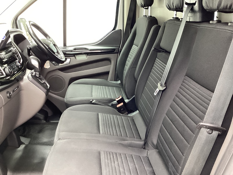 Ford 340 EcoBoost Limited SWB L/R A/C Euro 6