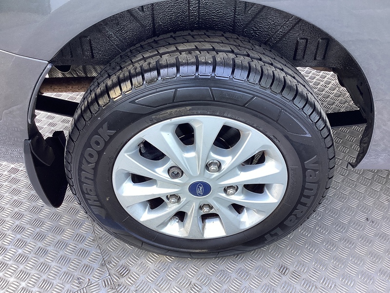 Ford 340 EcoBoost Limited SWB L/R Phev A/C Euro 6