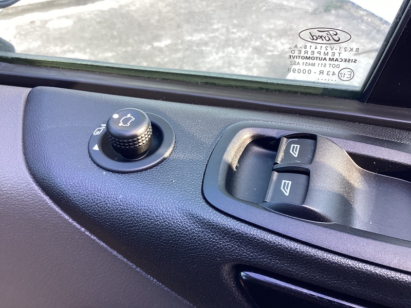 Ford 340 EcoBoost Limited SWB L/R Phev A/C Euro 6