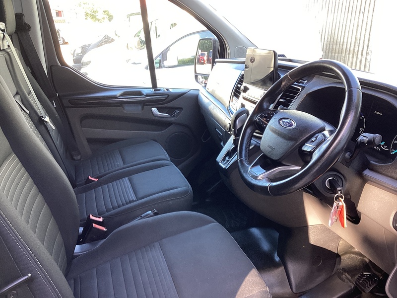 Ford 340 EcoBoost Limited SWB L/R Phev A/C Euro 6