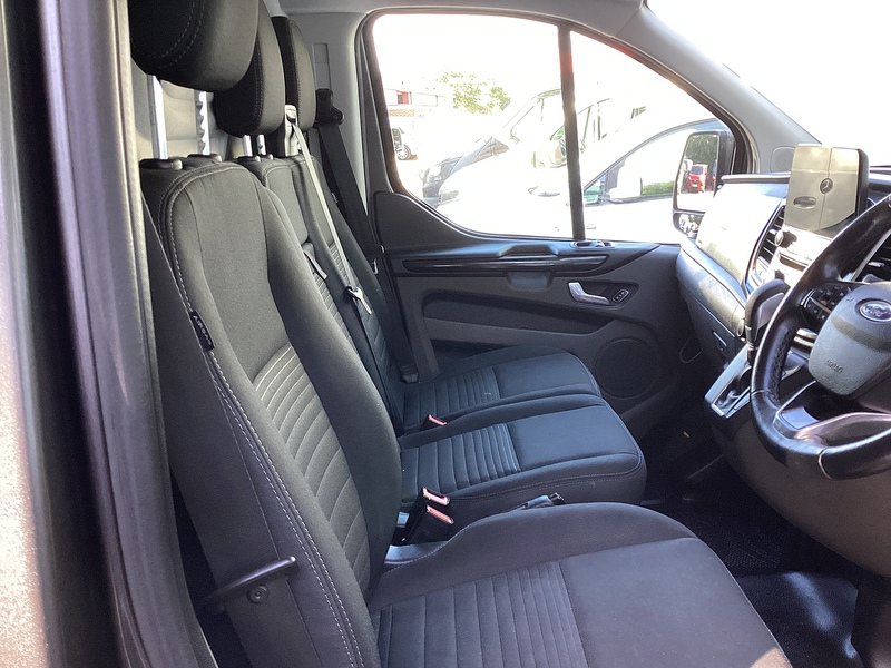 Ford 340 EcoBoost Limited SWB L/R Phev A/C Euro 6