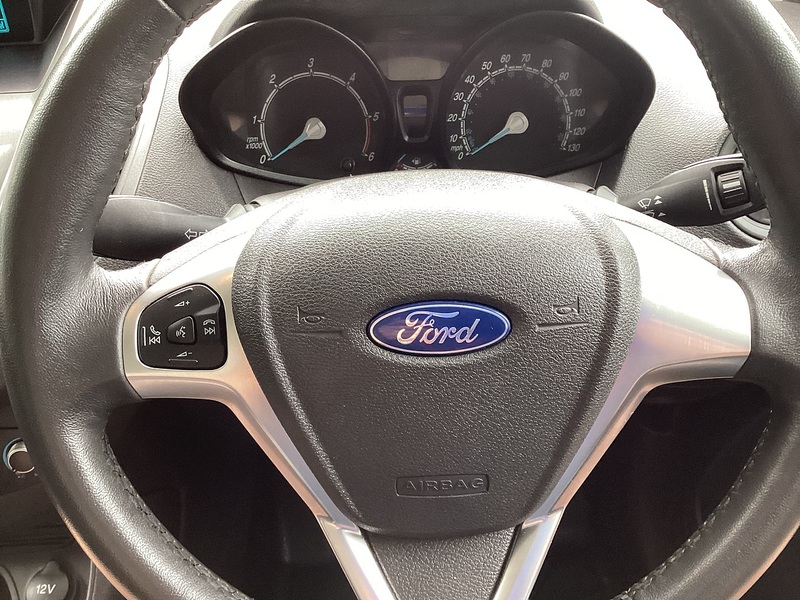 Ford TDCi Trend SWB A/C Euro 6