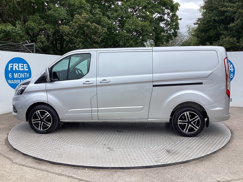 Ford 300 EcoBlue Limited LWB L/R A/C Euro 6 **NO VAT**