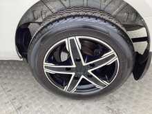 Ford Transit Custom 300 EcoBlue Limited LWB L/R A/C Euro 6 **NO VAT** 