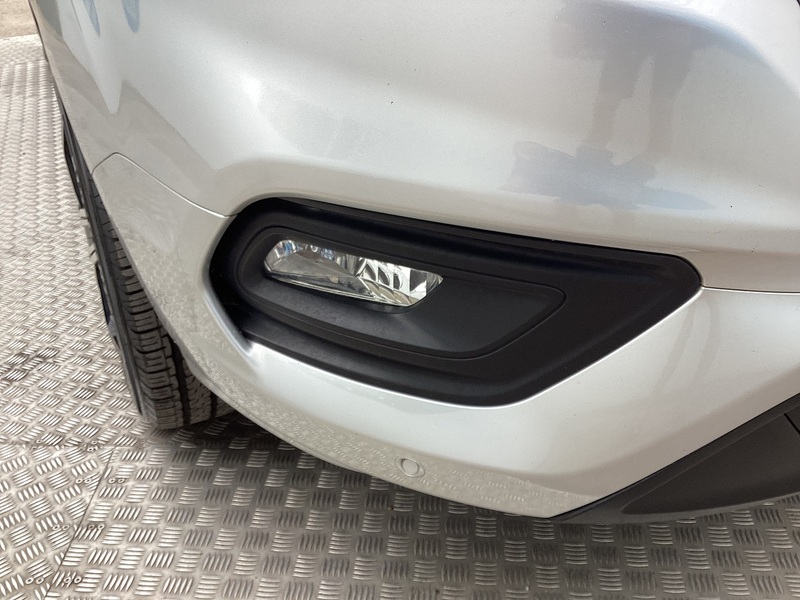 Ford 300 EcoBlue Limited LWB L/R A/C Euro 6 **NO VAT**