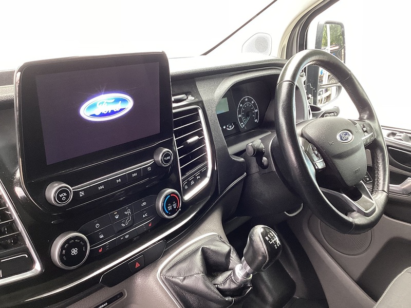 Ford 300 EcoBlue Limited LWB L/R A/C Euro 6 **NO VAT**