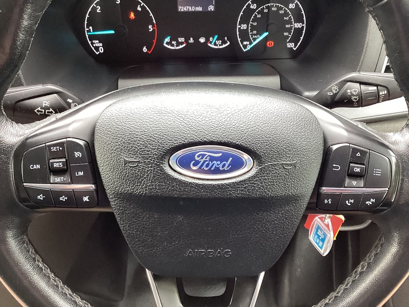 Ford 300 EcoBlue Limited LWB L/R A/C Euro 6 **NO VAT**