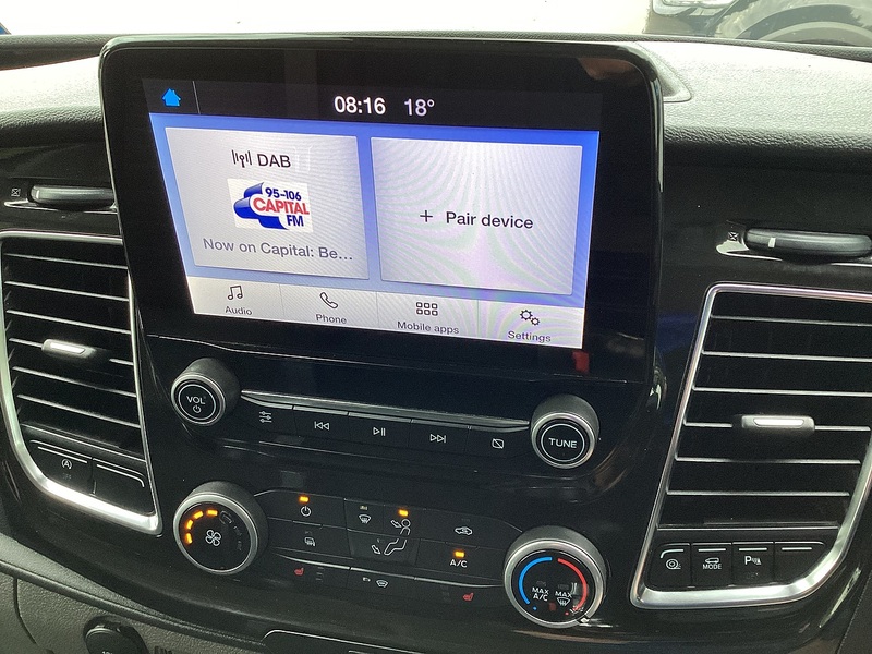 Ford 300 EcoBlue Limited LWB L/R A/C Euro 6 **NO VAT**