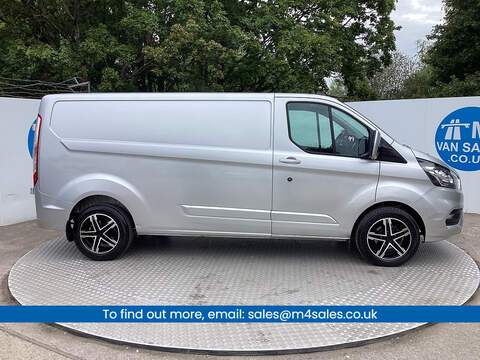 Ford Transit Custom, 300 EcoBlue Limited LWB L/R A/C Euro 6 **NO VAT**
