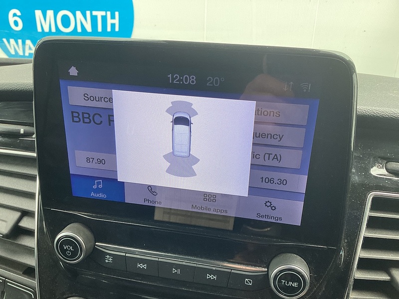 Ford 300 EcoBlue Limited LWB A/C Euro 6