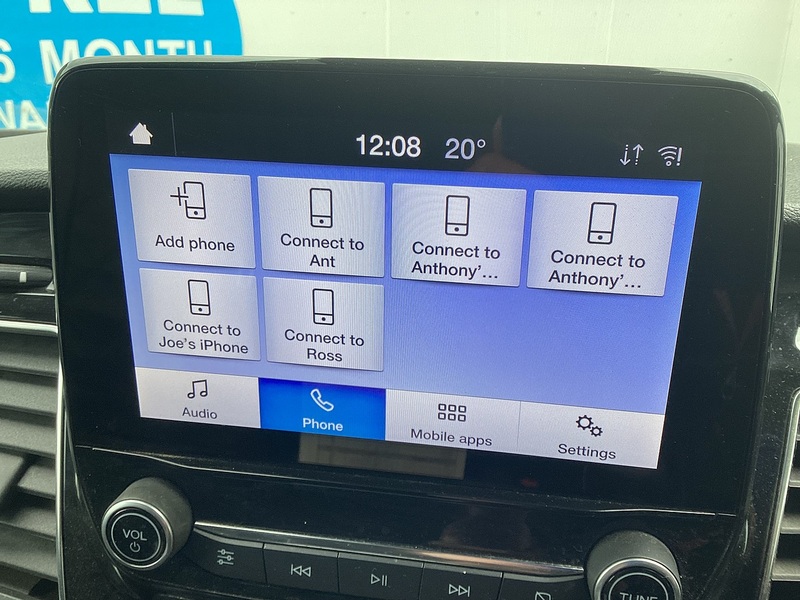 Ford 300 EcoBlue Limited LWB A/C Euro 6