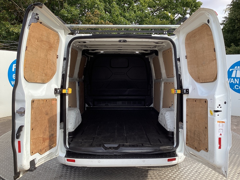 Ford 300 EcoBlue Limited LWB A/C Euro 6