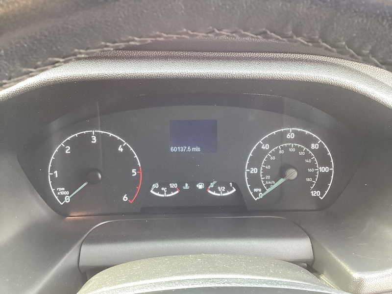 Ford 300 EcoBlue Limited LWB A/C Euro 6