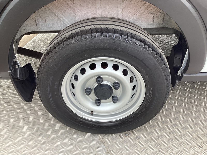 Ford 350 EcoBlue MHEV Leader LWB H/R Euro 6