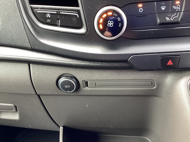 Ford 350 EcoBlue MHEV Leader LWB H/R Euro 6