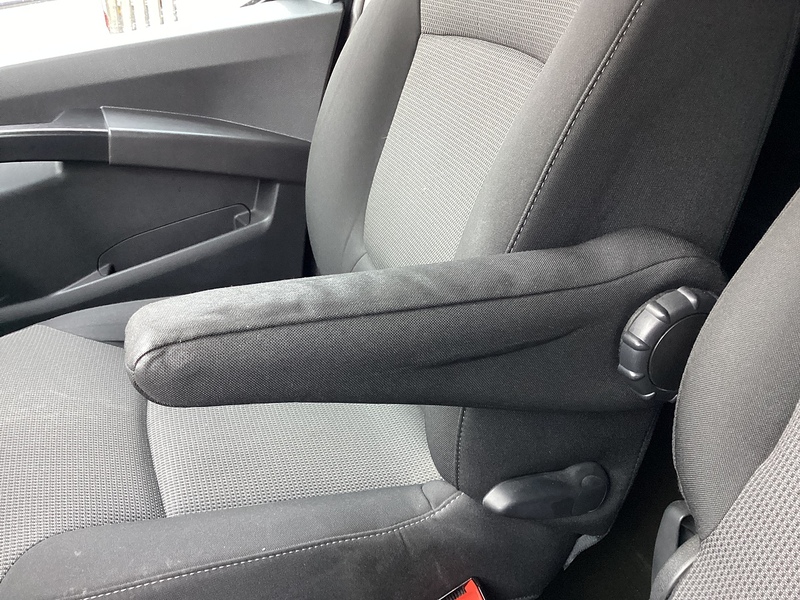 Nissan dCi 28 Acenta SWB L/R A/C Euro 6