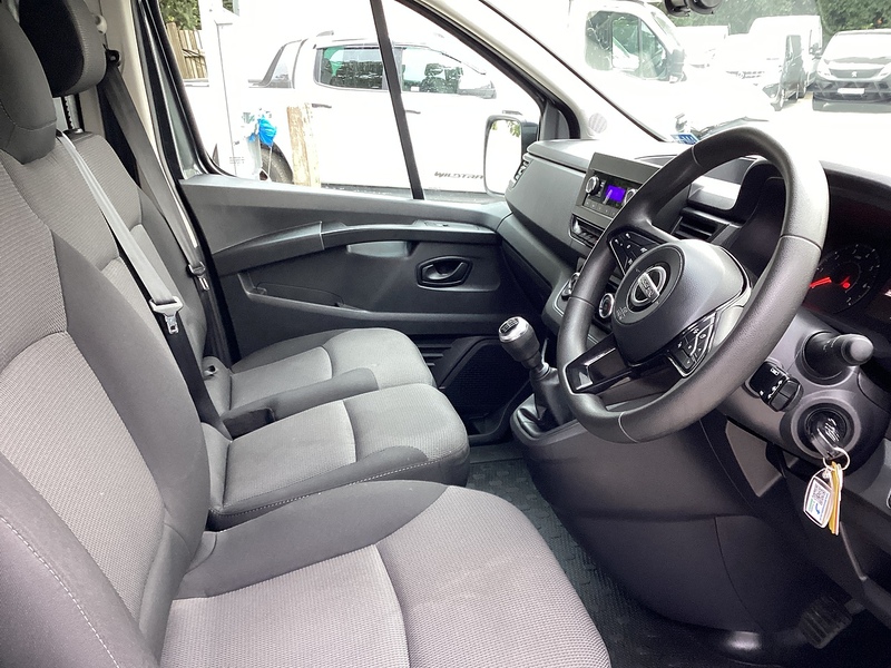 Nissan dCi 28 Acenta SWB L/R A/C Euro 6