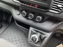 Nissan Primastar dCi 28 Acenta SWB L/R A/C Euro 6 