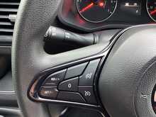 Nissan Primastar dCi 28 Acenta SWB L/R A/C Euro 6 