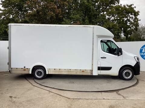 Renault Master, dCi35 Business LWB LoLoader Luton Euro 6 L=13ft 6 