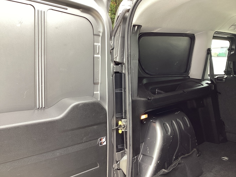 Fiat MultiJetII Maxi Tecnico Crewvan LWB L/R A/C Euro 6