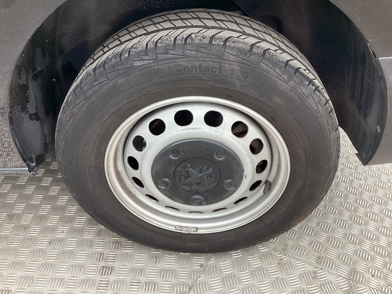 Peugeot BlueHDi 1000 Professional Premium+ SWB L/R Eu 6 AC