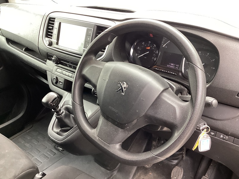 Peugeot BlueHDi 1000 Professional Premium+ SWB L/R Eu 6 AC