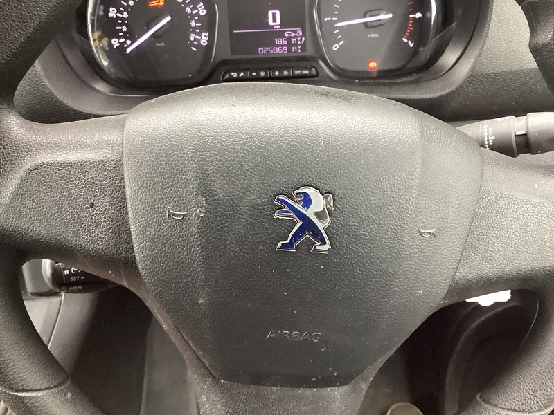 Peugeot BlueHDi 1000 Professional Premium+ SWB L/R Eu 6 AC