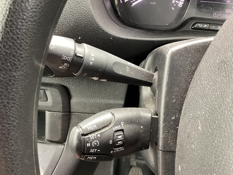 Peugeot BlueHDi 1000 Professional Premium+ SWB L/R Eu 6 AC