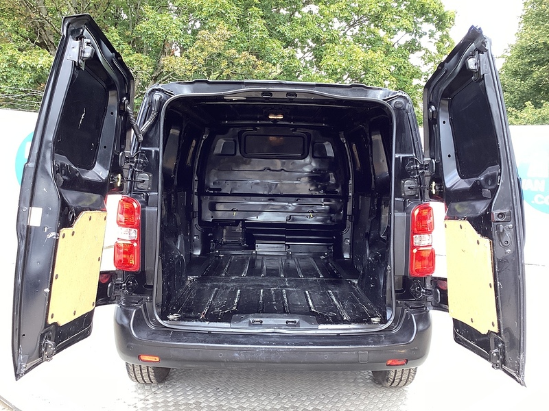 Peugeot BlueHDi 1000 Professional Premium+ SWB L/R Eu 6 AC