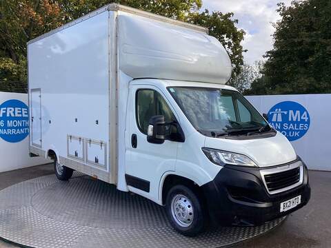 Peugeot Boxer, 335 Lo Loader Luton A/C Euro 6 L=13ft 6" 