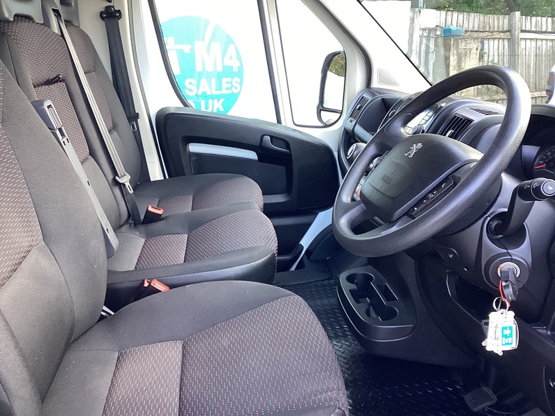 Peugeot 335 Lo Loader Luton A/C Euro 6 L=13ft 6