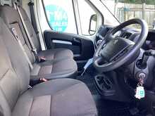Peugeot Boxer 335 Lo Loader Luton A/C Euro 6 L=13ft 6" 