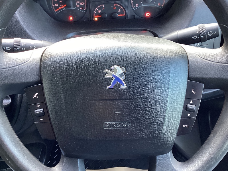 Peugeot 335 Lo Loader Luton A/C Euro 6 L=13ft 6