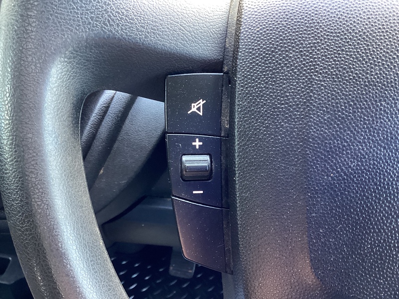 Peugeot 335 Lo Loader Luton A/C Euro 6 L=13ft 6