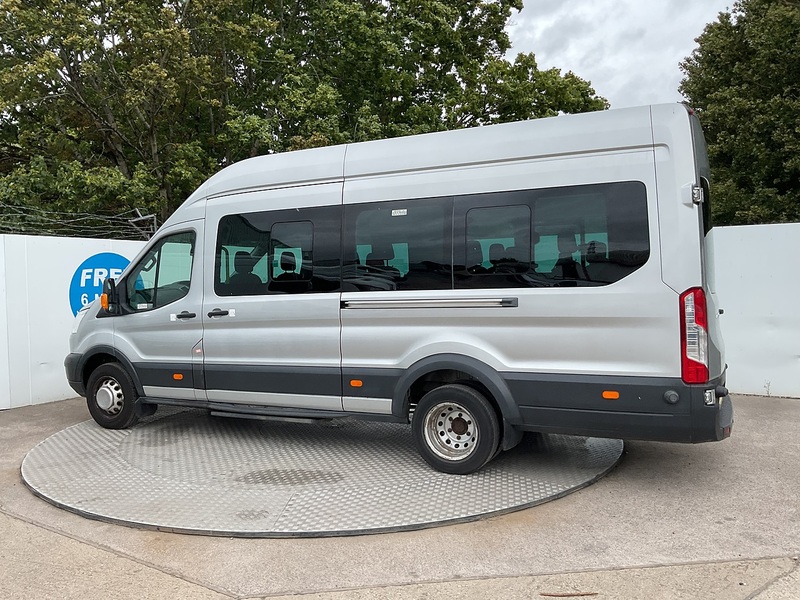 Ford 2.2 TDCi 460 17 Seat Minibus Diesel Manual RWD L4 H3 Euro 5 (125 ps)