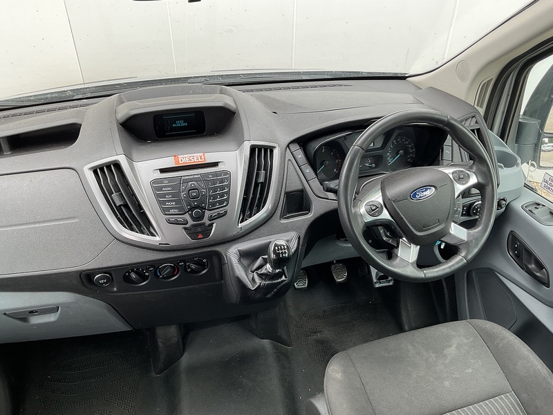 Ford 2.2 TDCi 460 17 Seat Minibus Diesel Manual RWD L4 H3 Euro 5 (125 ps)