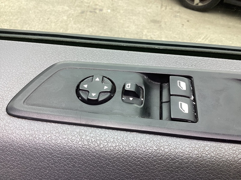 Peugeot BlueHDi 1000 Professional Premium MWB A/C Euro 6