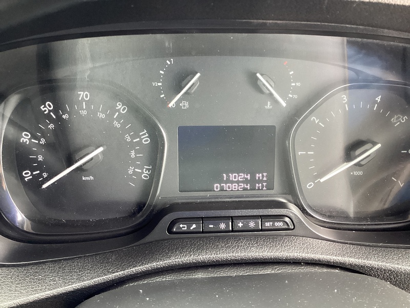 Peugeot BlueHDi 1000 Professional Premium MWB A/C Euro 6