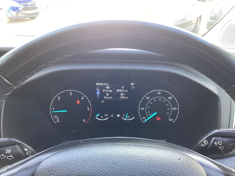 Ford 300 EcoBlue Limited L/R LWB EURO 6 A/C