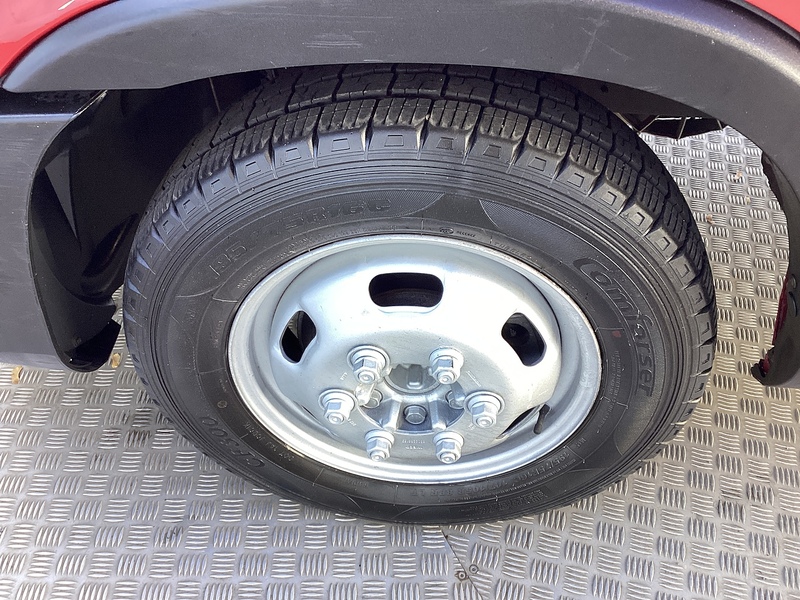 Iveco D HPI 14V 35C 3450 LWB C/C Euro 6 9FT 2