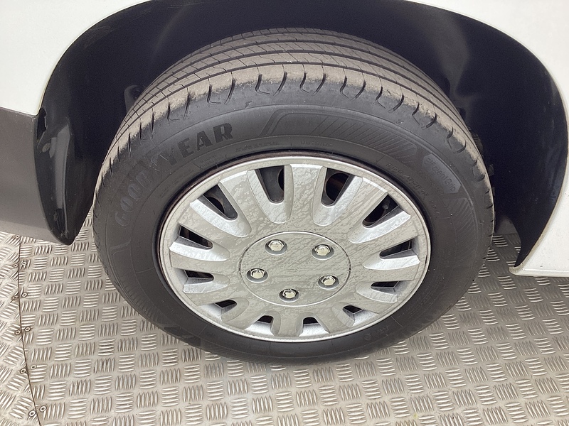 Peugeot BlueHDi 1000 Professional SWB Euro 6