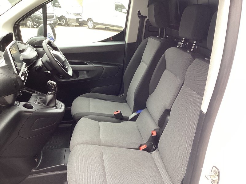 Peugeot BlueHDi 1000 Professional SWB Euro 6